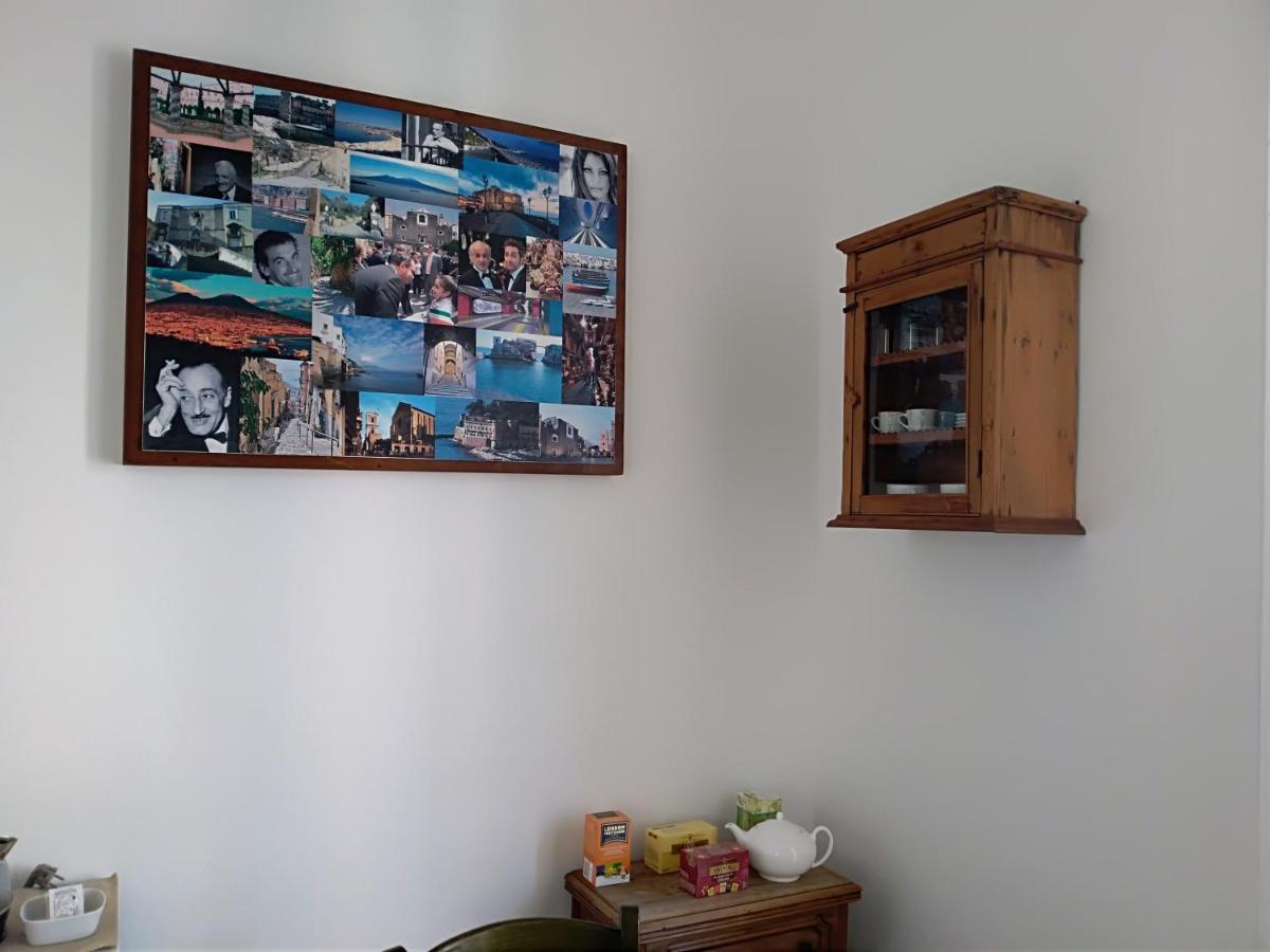 Villino Italia Hotel เนเปิลส์ ภายนอก รูปภาพ